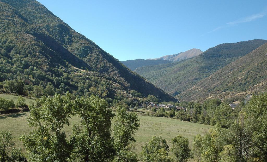 Apartamento Casovall Apartment Esterri D'Aneu Bagian luar foto