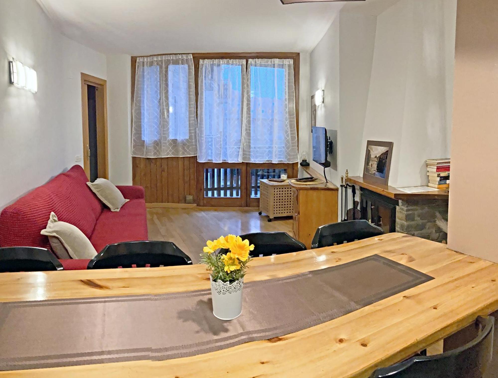 Apartamento Casovall Apartment Esterri D'Aneu Bagian luar foto